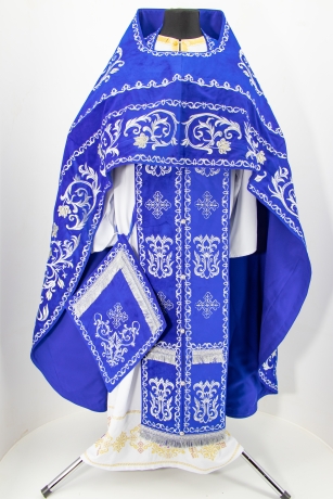 Облачення священника, вишите на оксамиті, вишивка "Троянда" з вишитим галуном