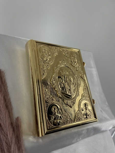 Євангеліє напрестольне (Церковнослов'янською мовою) 28х22см