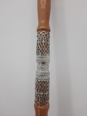 Жезл дерев`яний під ср., (з зміями) емаль та камінчики 149х15,5см