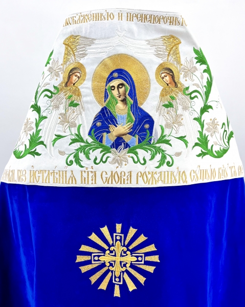 Комбіноване облачення священника вишите на оксамиті, з вишитими іконами, вишивка "Лілії"