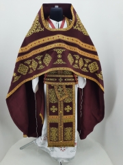 Облачення священника вишите на габардині, вишивка &quot;Коло&quot; з пришивним галуном та іконами св. арх. Михаїла та Гавриїла