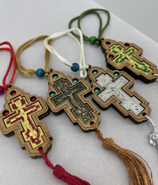 Подвеска  Крест в дереве  белая эмаль бел.к. 