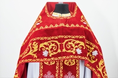 Облачение священника, вишитое на бархате, вишитая середина, з вишитим галуном
