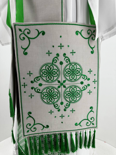 Облачення священника грецький крій, вишите на льон - габардині з пришивним галуном, вишивка "Антична"