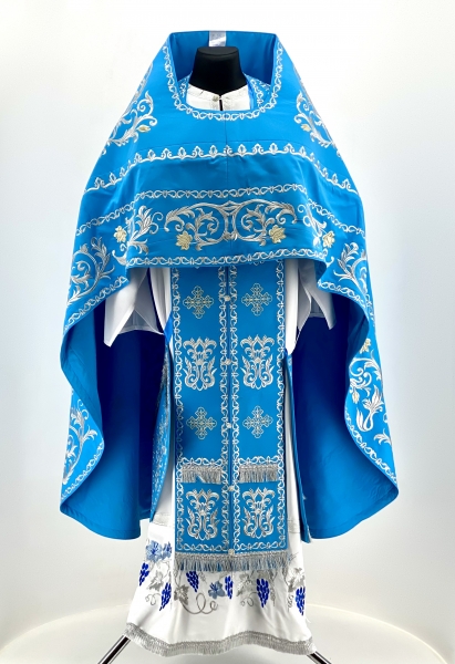 Облачение священника, вишитое на габардине, вишивка