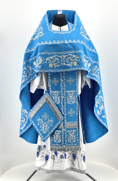Облачение священника, вишитое на габардине, вишивка