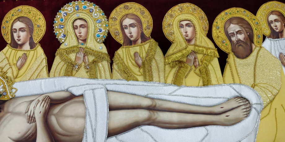 Плащаница вышитая на бархате