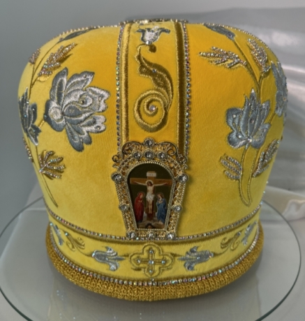 Митра "Троянда"