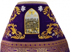 Облачення священника комбіноване з парчі &quot;Пасхальни хрест&quot;, з вишитим опліччям, вишивка &quot;Роза&quot;