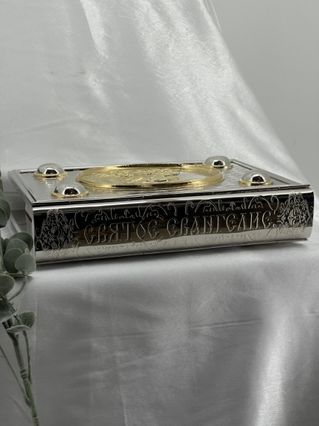 Євангеліє напрестольне (Церковнослов`янською мовою) 28х20х7,5см